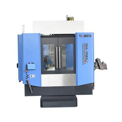 What are the advantages and application areas of horizontal machining centers in manufacturing?